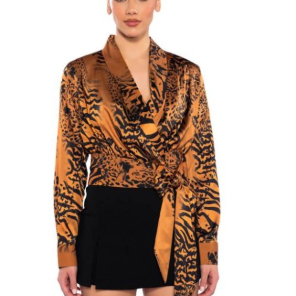 Brand New  SAFARI SATIN PRINTED BLOUSE Akira - Picture 1 of 8